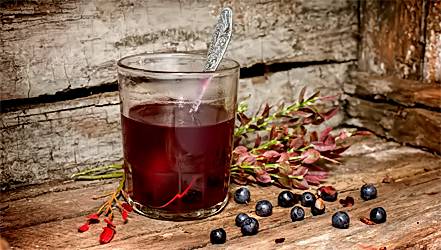 Чем может быть опасно молоко из-под коровы?