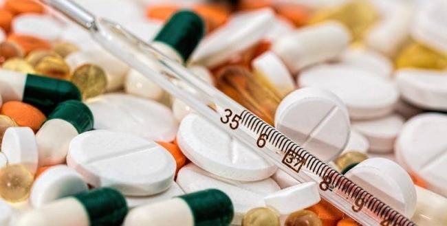 Эффективные средства от простуды и гриппа взрослому, недорогие лекарства антибиотики