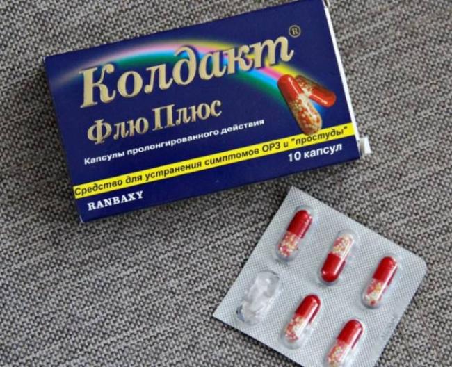 Противовирусные препараты при боли в горле взрослым – недорогие и эффективные