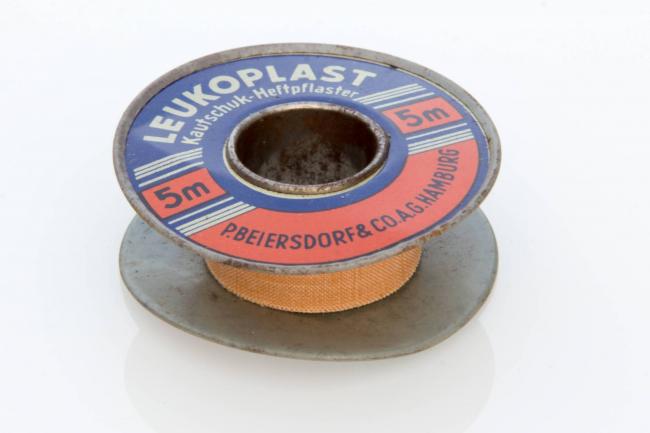 Куда клеить перцовый пластырь при бронхите