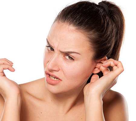 Как избавиться от пробки в ухе у ребенка и взрослого с помощью перекиси водорода, народными средствами, капли и промывания