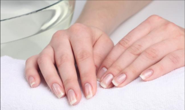 Что делать, если слоятся ногти на руках?