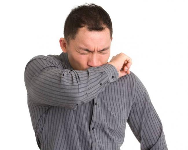 Как избавиться от скопления слизи в горле при насморке