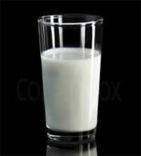 Состав коровьего молока, польза и вред продукта, калорийность