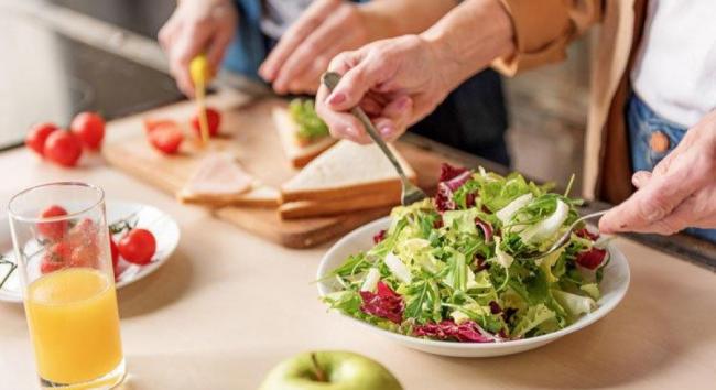 Диета при климаксе для снижения веса: меню по дням