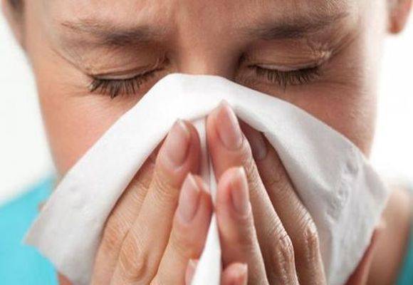 Причины появления выделений из носа