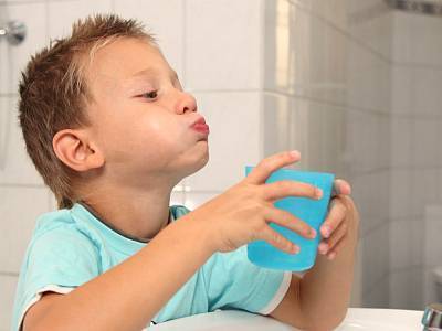 Инструкция по применению фурацилина для полоскания горла